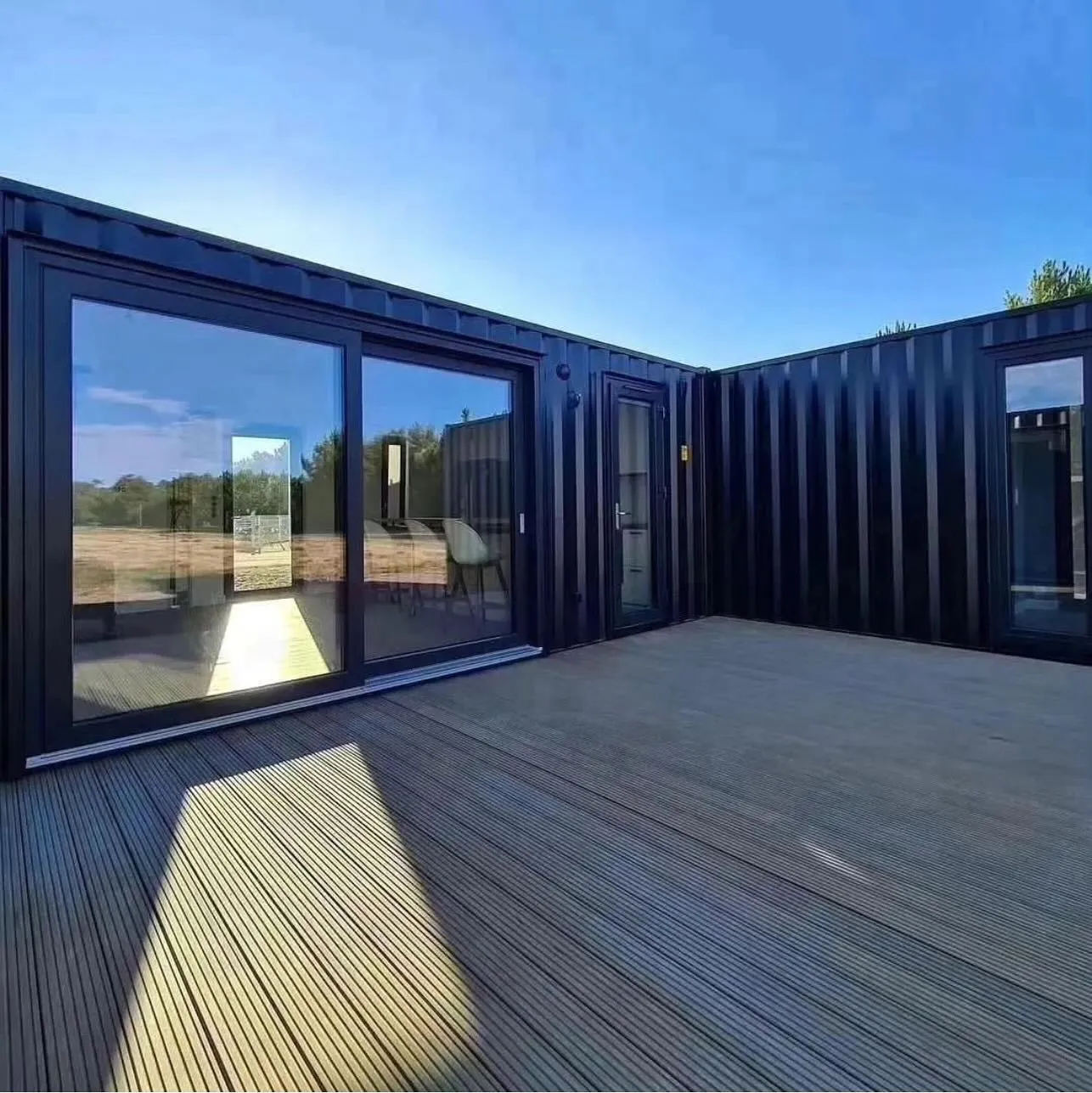Local en contenedor con terraza